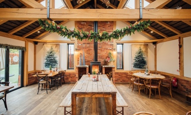 The Cricketers, Christmas 22 067