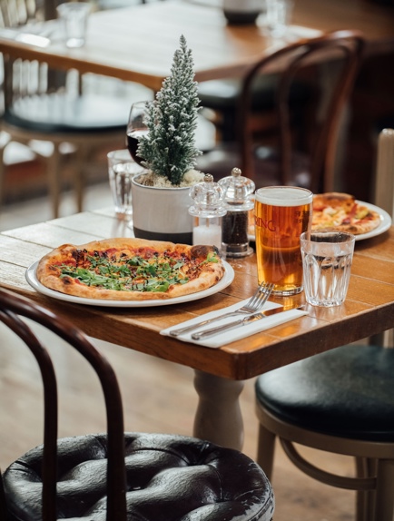 The Cricketers, Christmas 22 089